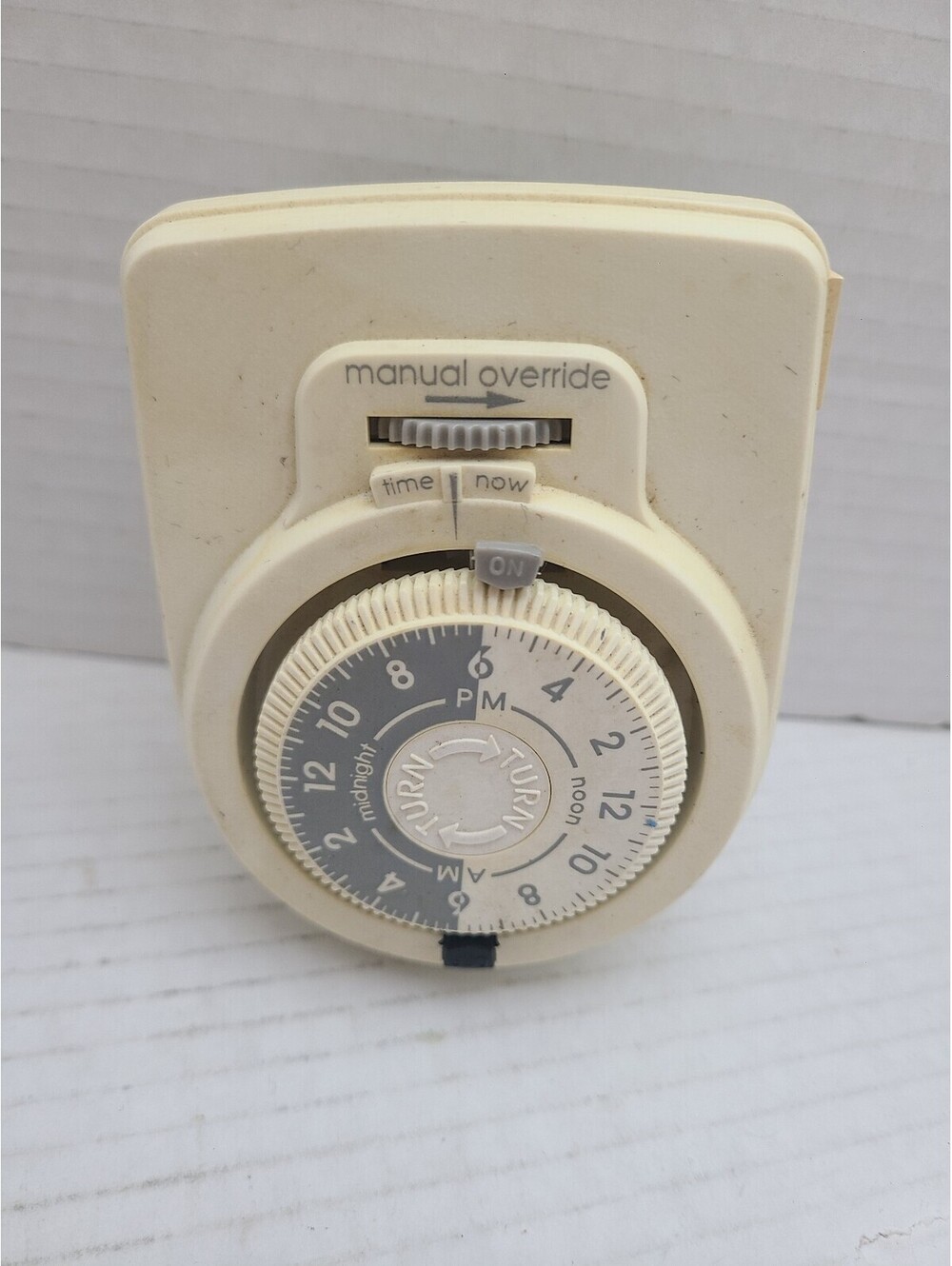 Toastmaster 24 Hour Analog Timer Model 12-901